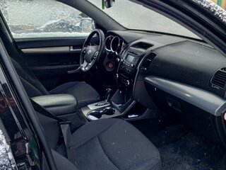 2012 Kia Sorento II, чёрный, 1400000 рублей, вид 4