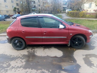 2000 Peugeot 206, красный, 115000 рублей, вид 2
