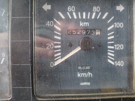 2010 TATA 613, бежевый, 1000000 рублей, вид 2