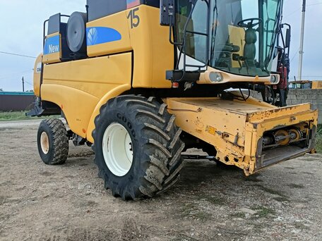 2006 New Holland CS6090, жёлтый, 5000000 рублей, вид 2
