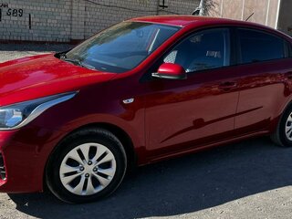 2018 Kia Rio IV, красный, 1330000 рублей, вид 4