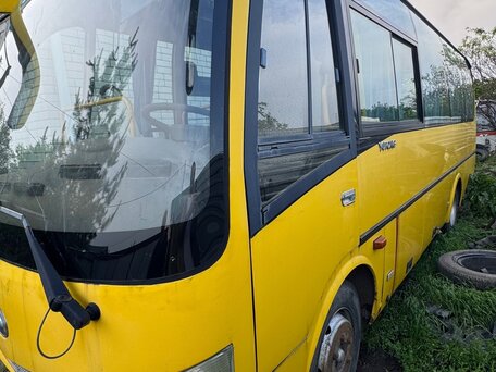 2007 Yutong ZK6737D, жёлтый, 400000 рублей, вид 3