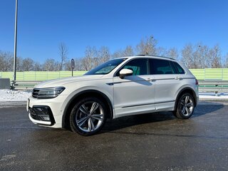 2019 Volkswagen Tiguan II, белый, 2299999 рублей, вид 2