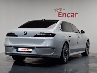 2023 BMW 7 серии 740d xDrive VII (G70), белый, 9895000 рублей, вид 3