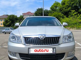 2012 Skoda Octavia II (A5) Рестайлинг, серебристый, 750000 рублей, вид 1