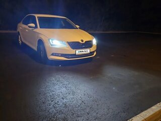 2018 Skoda Superb III, белый, 1880000 рублей, вид 5