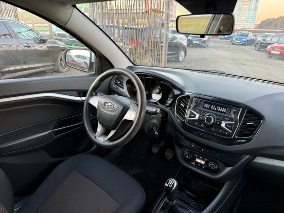 2017 Lada (ВАЗ) Vesta I, белый, 730000 рублей - вид 17