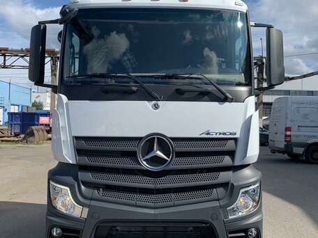 2023 Mercedes-Benz Actros, белый, 22000000 рублей, вид 2