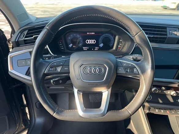 2021 Audi Q3 35 TFSI II (F3), серый - вид 9
