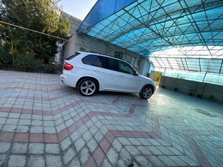 2009 BMW X5 30d II (E70), белый, 2500000 рублей, вид 5
