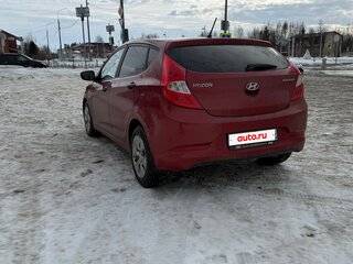 2015 Hyundai Solaris I Рестайлинг, красный, 1100000 рублей, вид 5