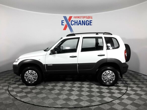 2015 Chevrolet Niva I Рестайлинг, белый - вид 7