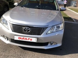 2013 Toyota Camry VII (XV50), серебристый, 1550000 рублей, вид 2
