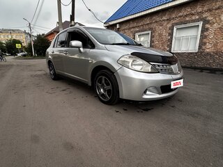 2004 Nissan Tiida Latio I, серебристый, 325000 рублей, вид 1