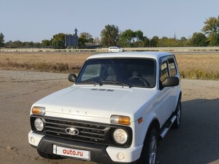 2014 Lada (ВАЗ) 2121 (4x4) Urban I Рестайлинг, белый, 500000 рублей, вид 1
