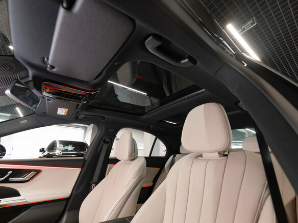 2026 Mercedes-Benz E-Класс 300 VI (W214, S214), чёрный - вид 9