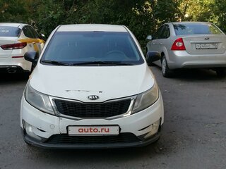 2012 Kia Rio 4-speed III, белый, 790000 рублей, вид 1