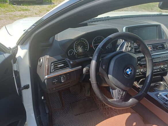 2011 BMW 6 серии 640i III (F06/F13/F12), белый, 1860000 рублей - вид 10