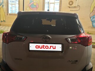 2013 Toyota RAV4 IV (XA40), белый, 1700000 рублей, вид 2