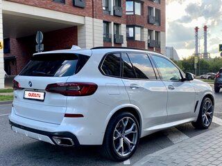 2018 BMW X5 30d IV (G05/G18), белый, 5699999 рублей, вид 5