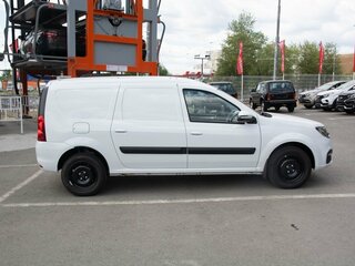 2026 Lada (ВАЗ) Largus I Рестайлинг, белый, 1677000 рублей, вид 4