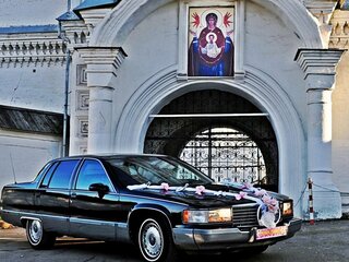 1993 Cadillac Fleetwood II, чёрный, 5555555 рублей, вид 2