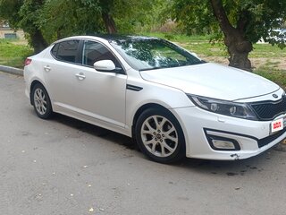 2014 Kia Optima III Рестайлинг, белый, 820000 рублей, вид 3