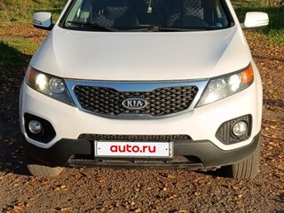 2011 Kia Sorento II, белый, 1550000 рублей, вид 2