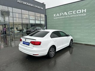 2017 Volkswagen Jetta VI Рестайлинг, белый, 1450000 рублей, вид 2