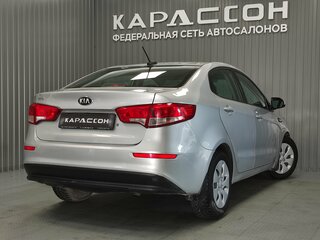 2017 Kia Rio III Рестайлинг, серебристый, 565000 рублей, вид 2