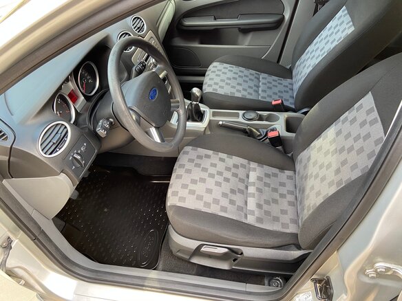 2008 Ford Focus II Рестайлинг, серебристый - вид 4
