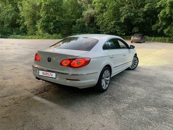 2010 Volkswagen Passat CC I, белый - вид 2