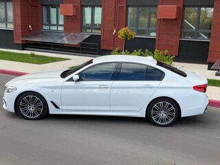 2018 BMW 5 серии 530d xDrive VII (G30/G31/G38), белый, 4650000 рублей, вид 5