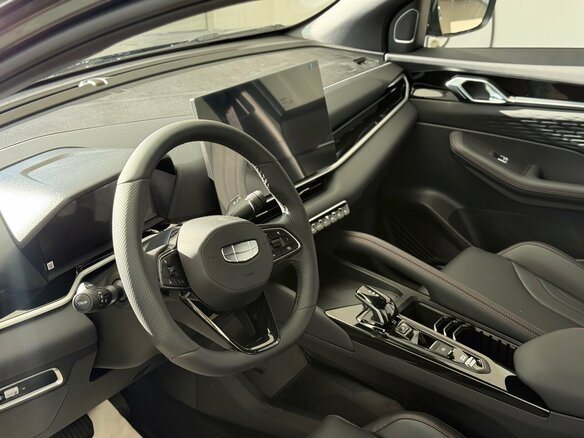 2026 Geely Coolray I Рестайлинг 2, серый, 2774990 рублей - вид 11