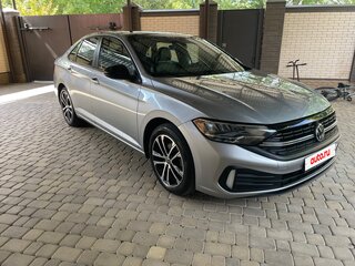 2021 Volkswagen Jetta VII Рестайлинг, серебристый, 2050000 рублей, вид 4