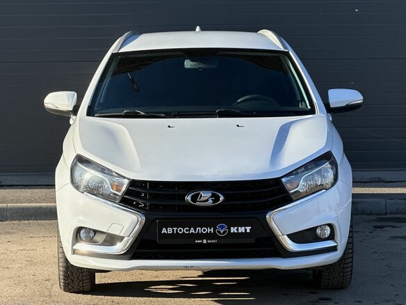 2019 Lada (ВАЗ) Vesta SW I, белый, 999000 рублей - вид 1