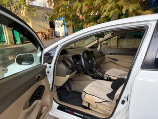 2008 Honda Civic VIII Рестайлинг, белый, 650000 рублей, вид 4