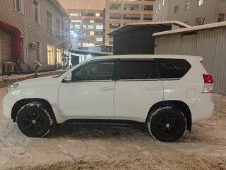 2013 Toyota Land Cruiser Prado 150 Series Рестайлинг 1, белый, 3299999 рублей, вид 5