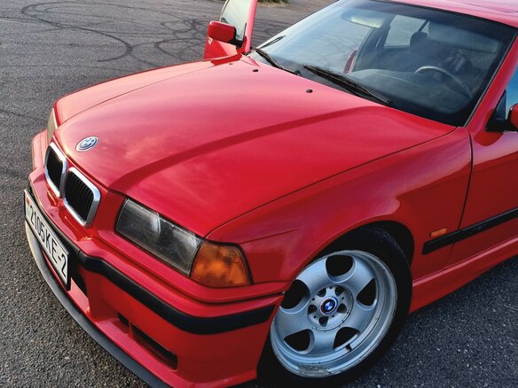 1997 BMW 3 серии 320i III (E36), красный, 700000 рублей - вид 18