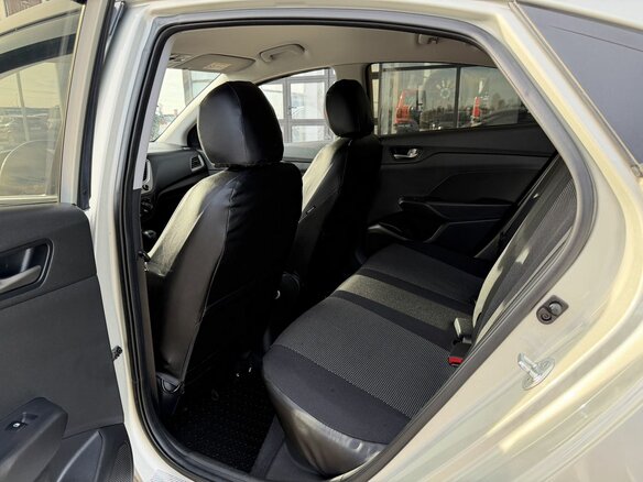2019 Hyundai Solaris II, бежевый, 1345000 рублей - вид 12
