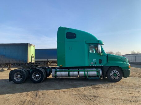 2003 Freightliner Century Class, зелёный, 1450000 рублей, вид 2