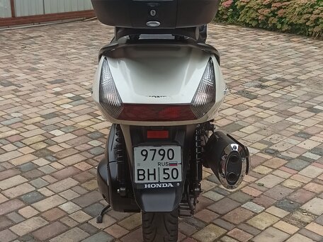 2006 Honda Silver Wing 400, белый, 250000 рублей, вид 4