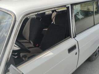 1997 Lada (ВАЗ) 2104 5-speed, белый, 145000 рублей, вид 5