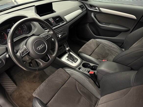 2016 Audi Q3 I (8U) Рестайлинг, синий, 2090000 рублей - вид 9