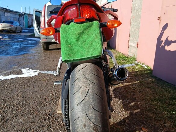 2008 Yamaha FZ1, красный, 500000 рублей - вид 11