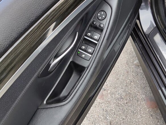 2014 BMW 5 серии 550i VI (F10/F11/F07) Рестайлинг, серый, 2800000 рублей - вид 15