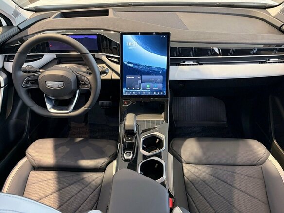 2026 Geely Atlas II, белый, 3909990 рублей - вид 6