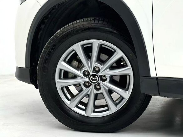 2023 Mazda CX-5 II Рестайлинг, белый, 2400000 рублей - вид 11