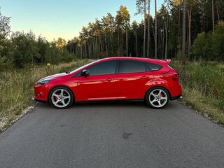 2013 Ford Focus III, красный, 975000 рублей, вид 4