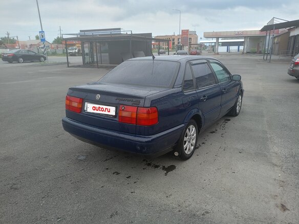 1994 Volkswagen Passat B4, синий, 320000 рублей - вид 3